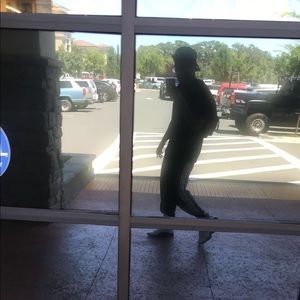 Meet your Posher, Adolfo